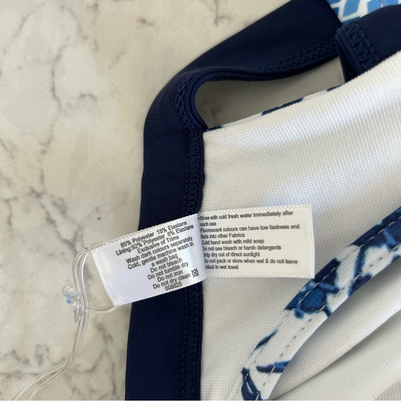 NWT Blue Ruby Bras n Things Underwire Bikini Top Size 8 - Picture 4 of 4